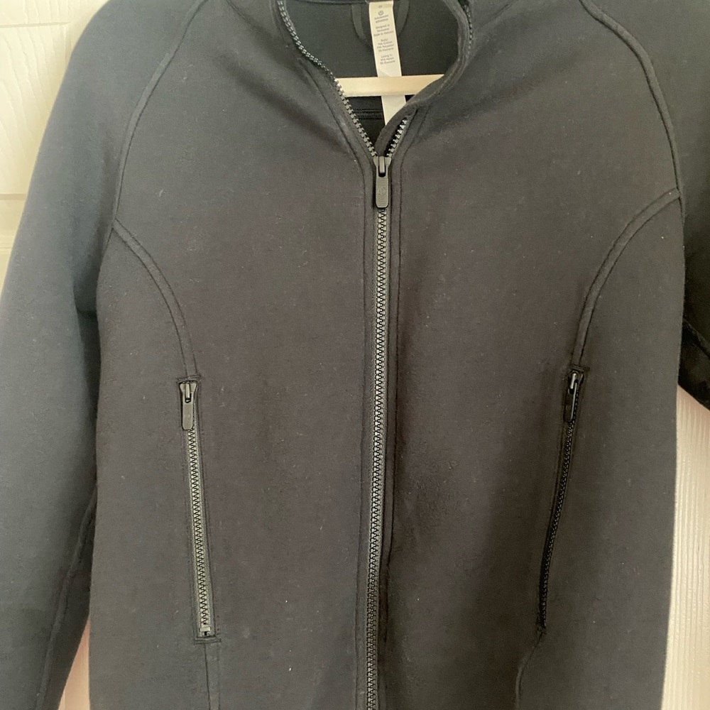 Lulemon Black jacket
